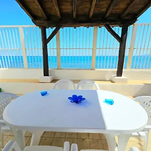  Appartamento Tiziana ~ Veranda Sul Mare ~ Italia